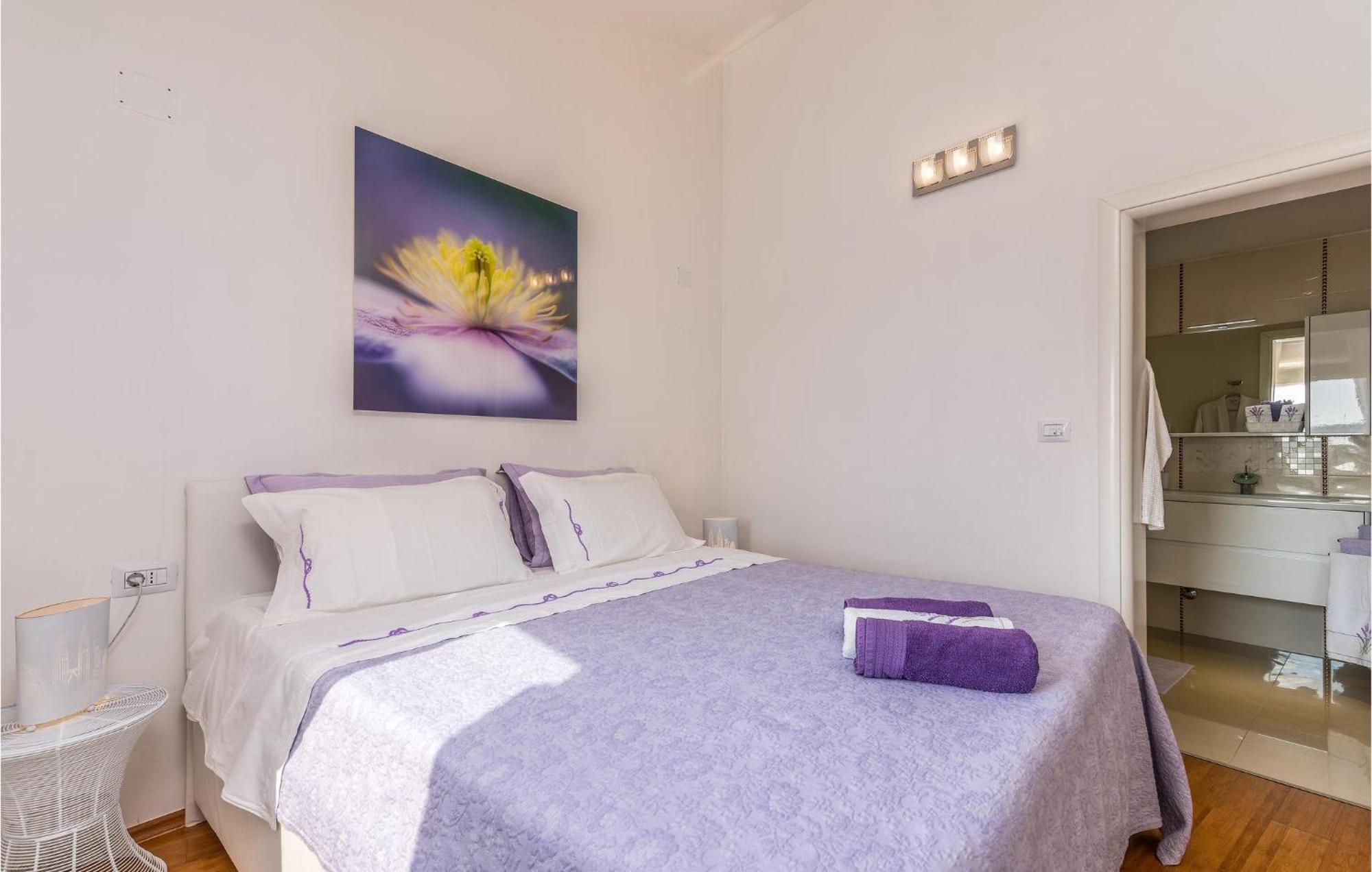 Beautiful Home In Martinscica With Wifi Exterior foto